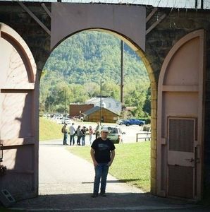 Meet your Posher, Joe